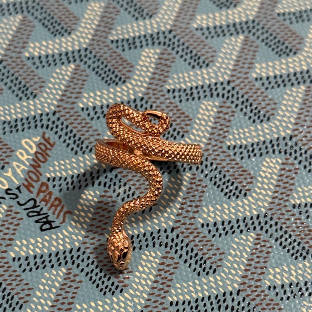 Gold Snake Ring for Reptile Enthusiasts